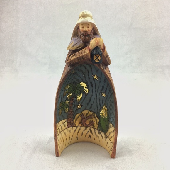 Roman Nativity Scene Christmas Nesting Figurines - Picture 5 of 7